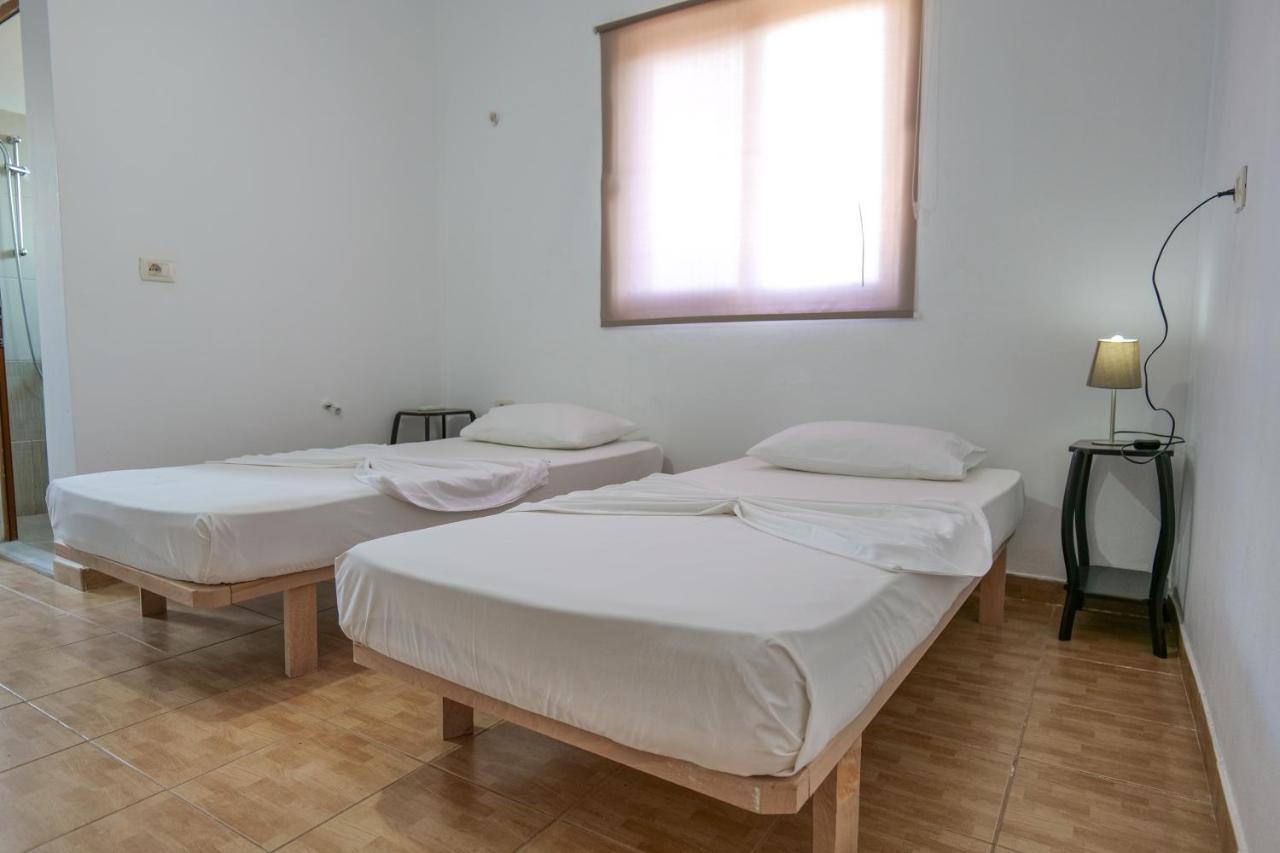 קסאמיל John'S Guesthouse מראה חיצוני תמונה