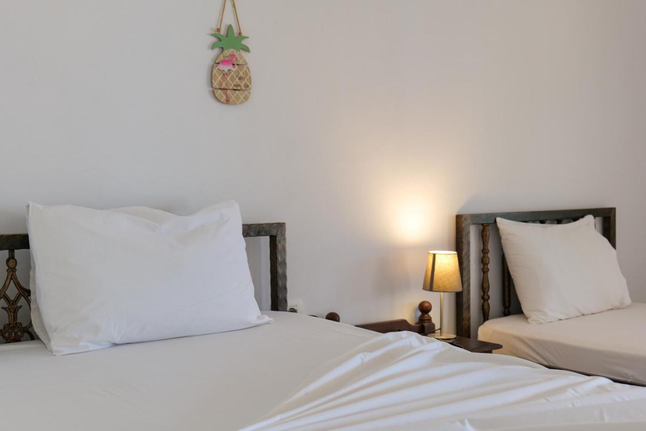קסאמיל John'S Guesthouse מראה חיצוני תמונה